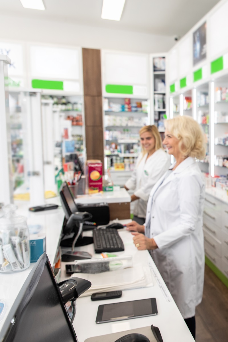 Reasons to Choose a Pharmacy Career